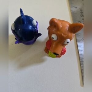 2 "UUGLY PET SHOP"" figures